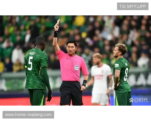 雷恩队球员严重犯规未获红牌 裁判委员会认定VAR应介入改判